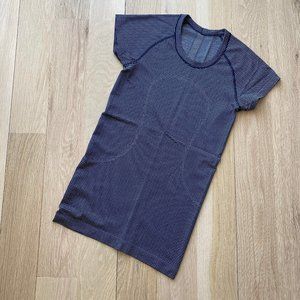 Lululemon Swiftly Tech Short Sleeve Crew, Size 4